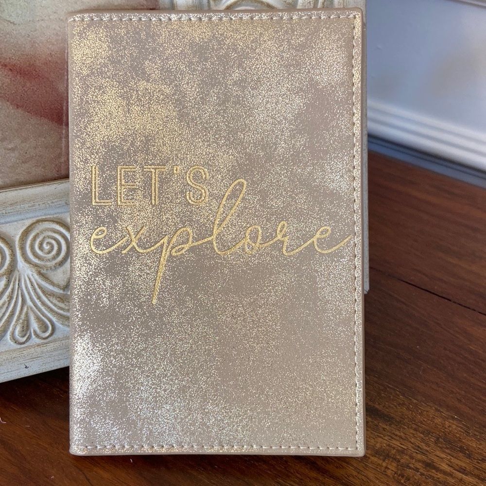 Mudpie Travel Wallet Passport Holder‎ NEW, Travel, Passport, Summer, Vacay